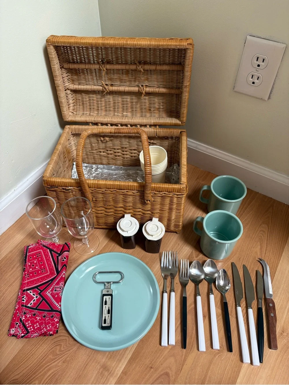 Woven Rattan Picnic Basket with Light Blue Tableware for 2